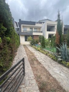 فروش ویلای استخردار